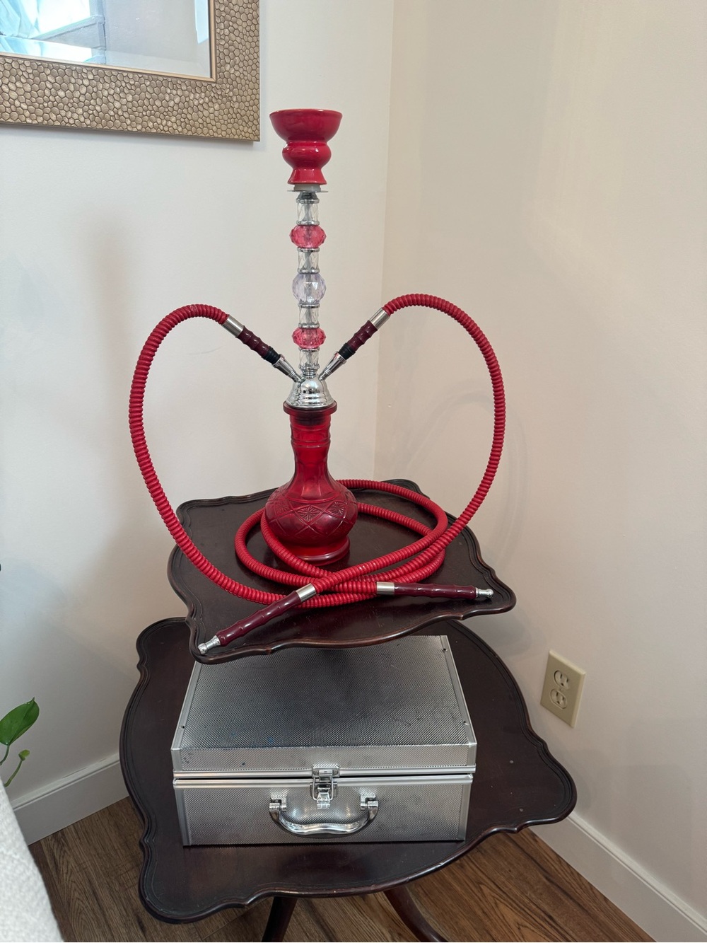 Red Two-Hose H o o k a h / S h i s h a